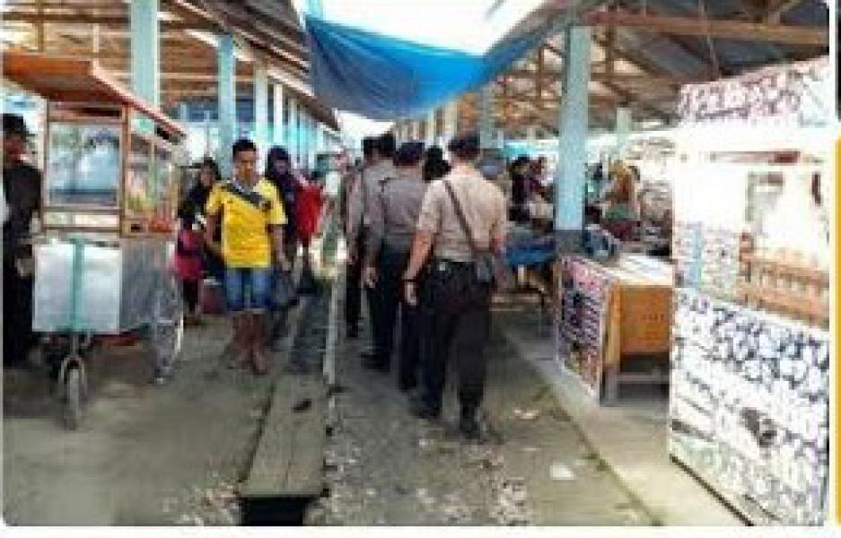 Sambangi Pasar dan Warga, Polres Kuansing Sampaikan Pesan Kamtibmas