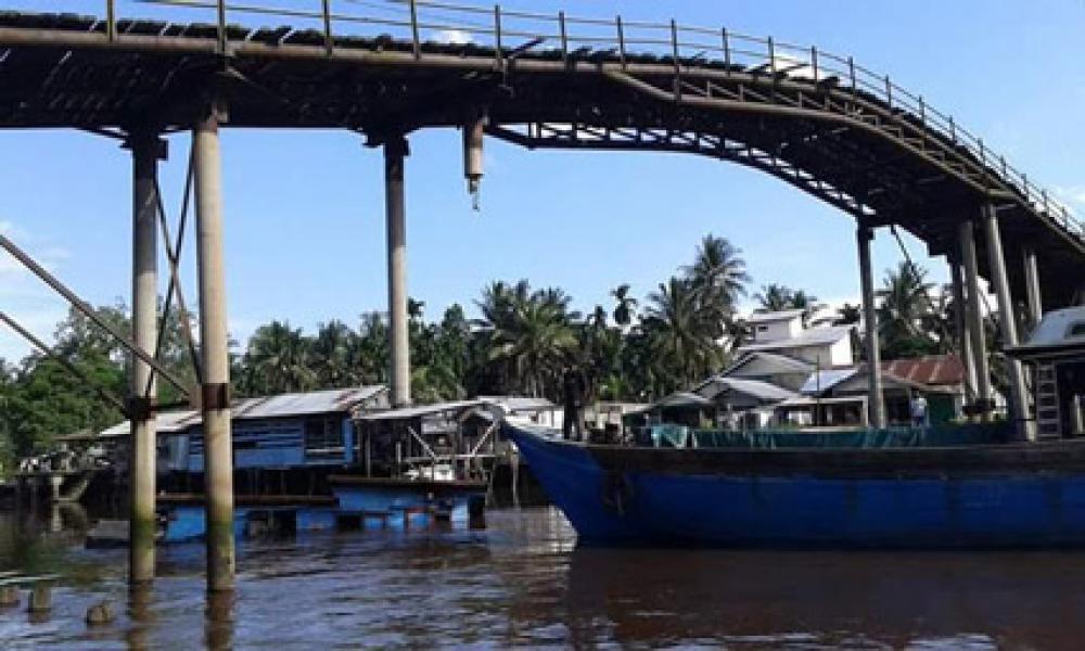 Tongkat Banyak Patah, Jembatan Desa Bente Rawan Ambruk