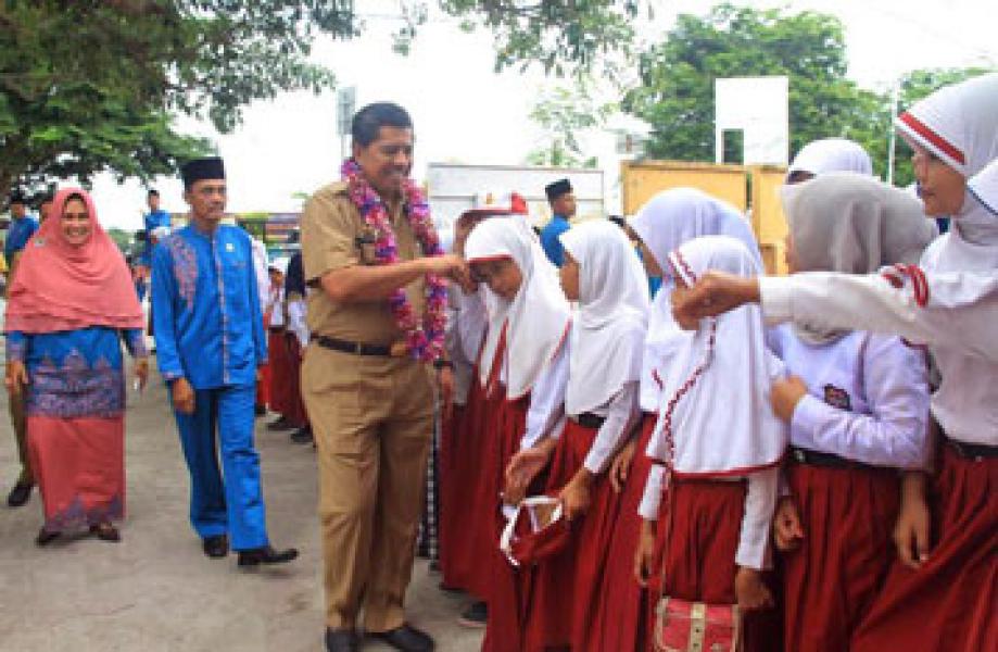 Wabup Alfedri Hadiri Perpisahan Siswa/i SDN 03 Kampung Rempak
