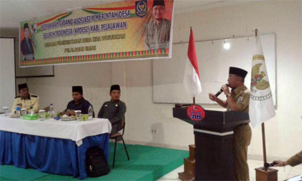 Buka Muscab, Bupati Harris: Jadikan APDESI Wadah Komunikasi Pemerintahan Desa 