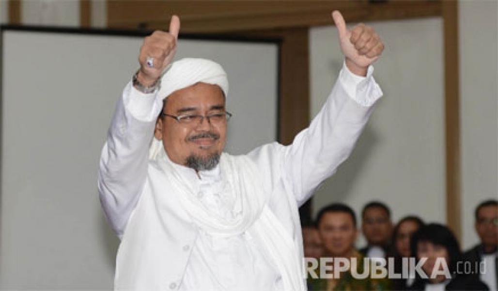 Hastag #KamiBersamaHRS Muncul di Medsos Beri Dukungan pada Habib Rizieq