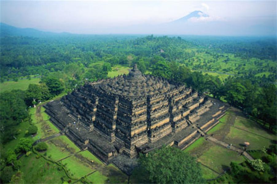 National Geographic Tetapkan Borobudur 3 Besar Iconic Adventure