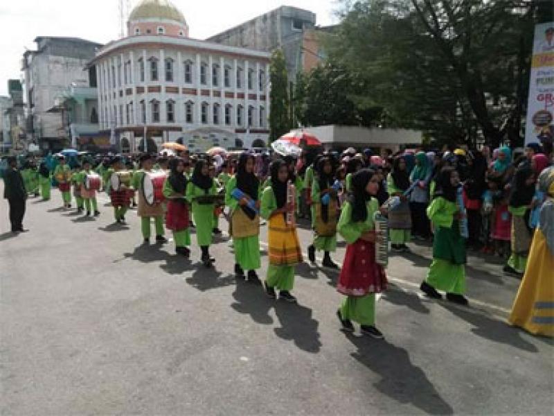 Pemkab Rohil dan DMI Pawai Sambut Ramadan