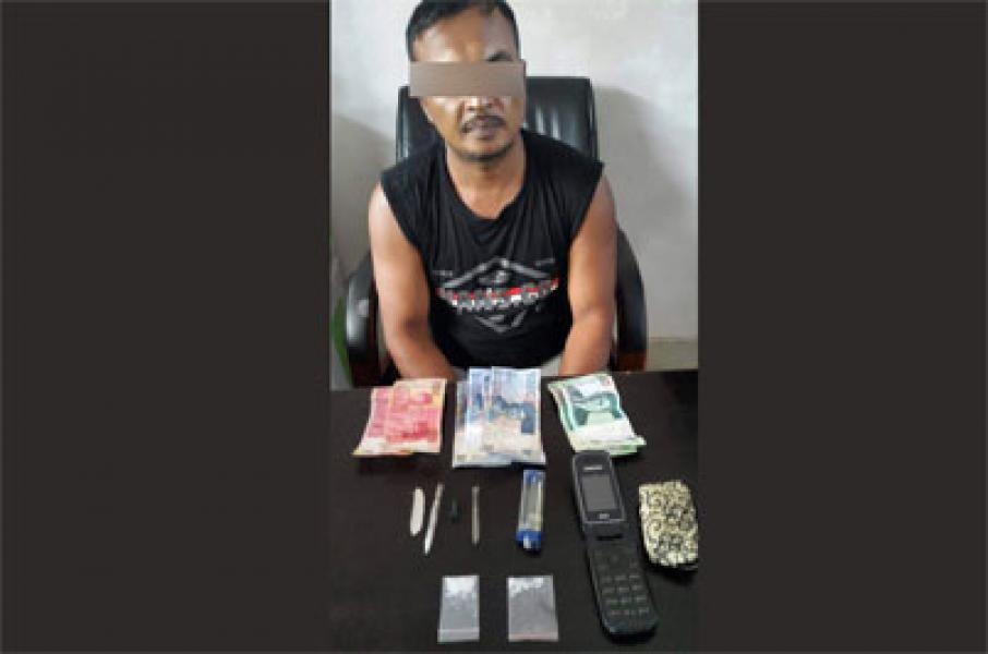Pengedar Sabu Ditangkap Lagi Bersihkan Parit Depan Rumah