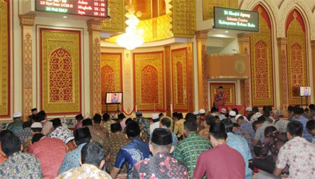 Plt Bupati Sukiman Tutup Semarak Ramadan 1438 H Dalam Menyambut Puasa