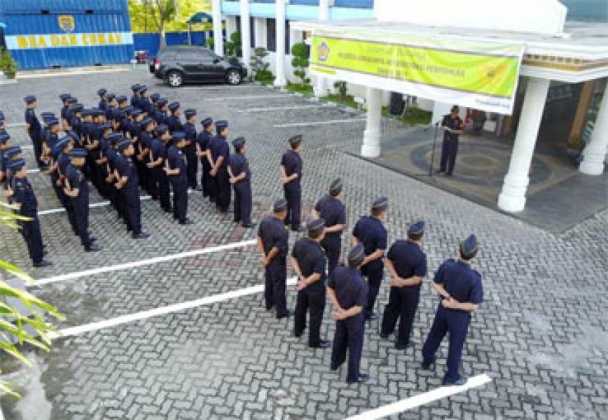 Tekan Peredaran Rokok Ilegal, Kanwil BC Riau Sumbar Gelar Operasi Patuh