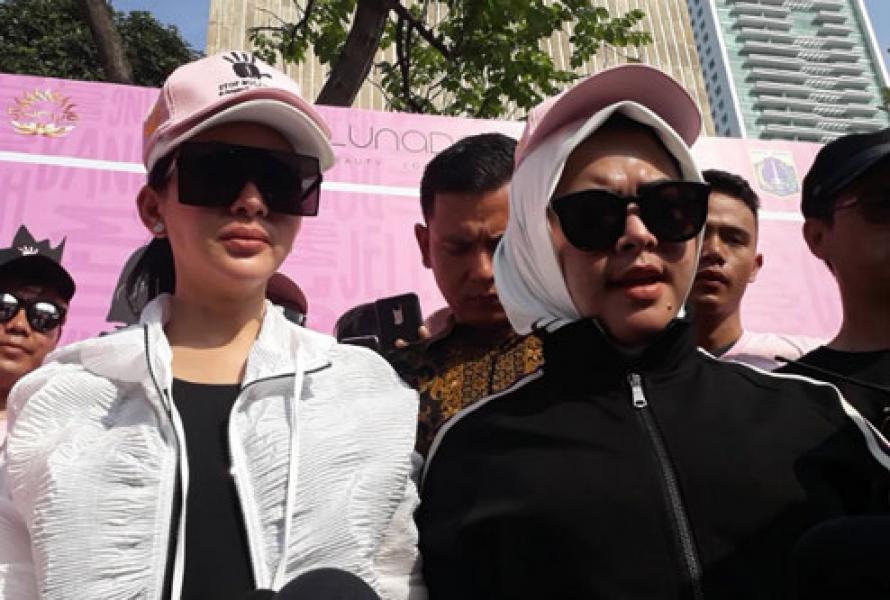 Banyak Komentar Negatif, Syahrini Siap Laporkan Akun Haters ke Polisi