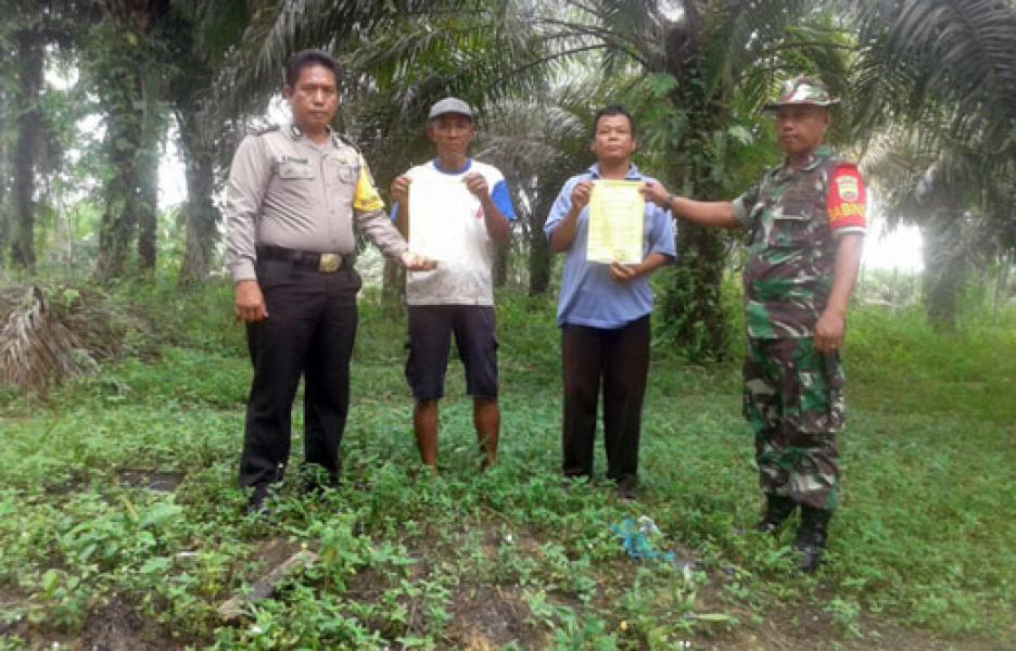 Cegah Karhutla,  Babinsa Koramil 05/Rimba Melintang Rutinkan Patroli 
