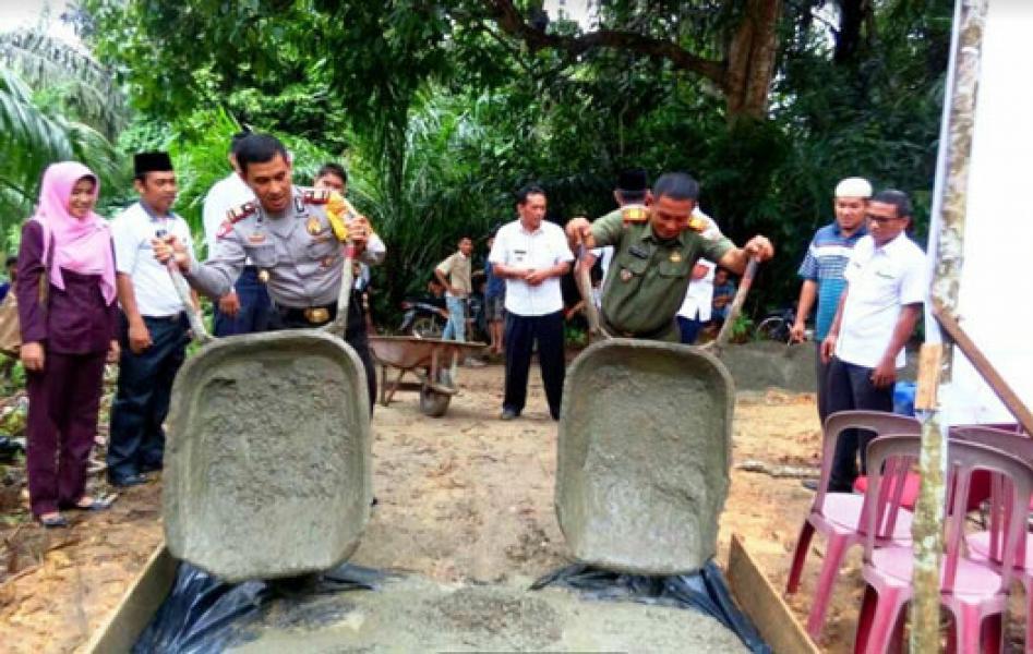 Danramil Rambah Hadiri Launcing Padat Karya Tunai Tahun 2018