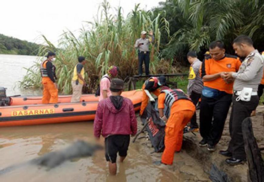 Hilang saat Mandi Balimau, Mayat Warga Ujungbatu Ditemukan di Sungai Rokan