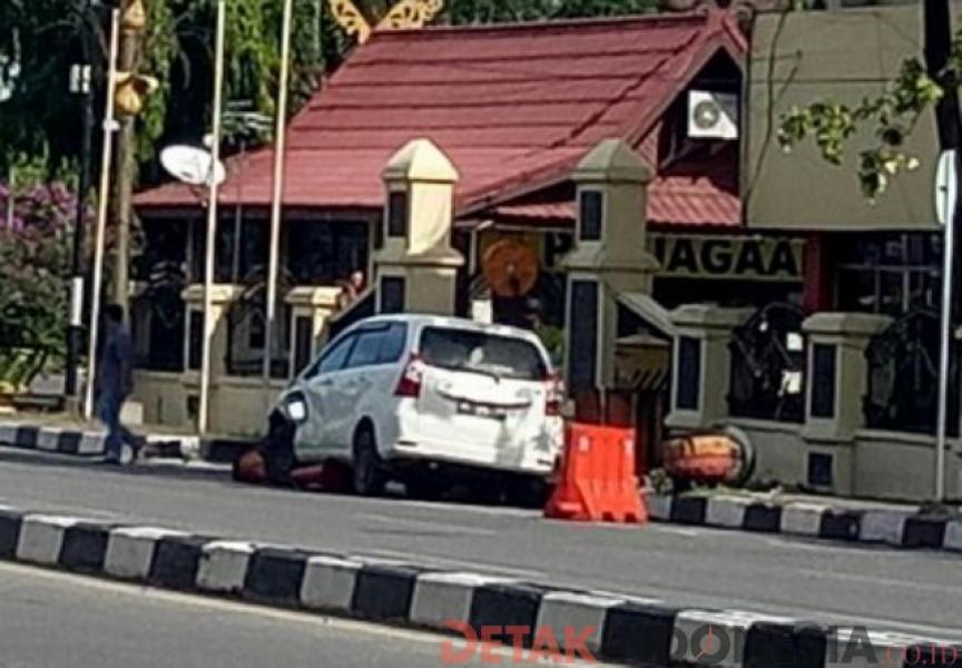 Jenazah Empat Terduga Teroris Penyerangan Mapolda Riau Dijemput Keluarganya