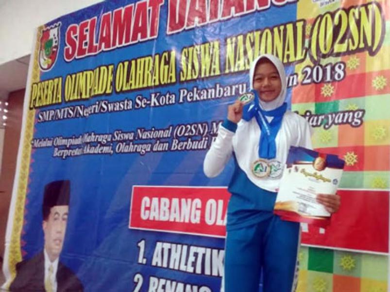 Najwa, Siswi SMPN 4 Pekanbaru Ukir Prestasi Di Event O2SN