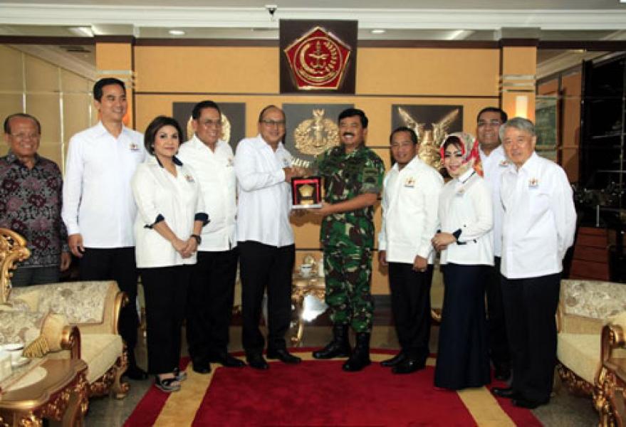 Panglima TNI Menerima Audiensi Ketua Kadin