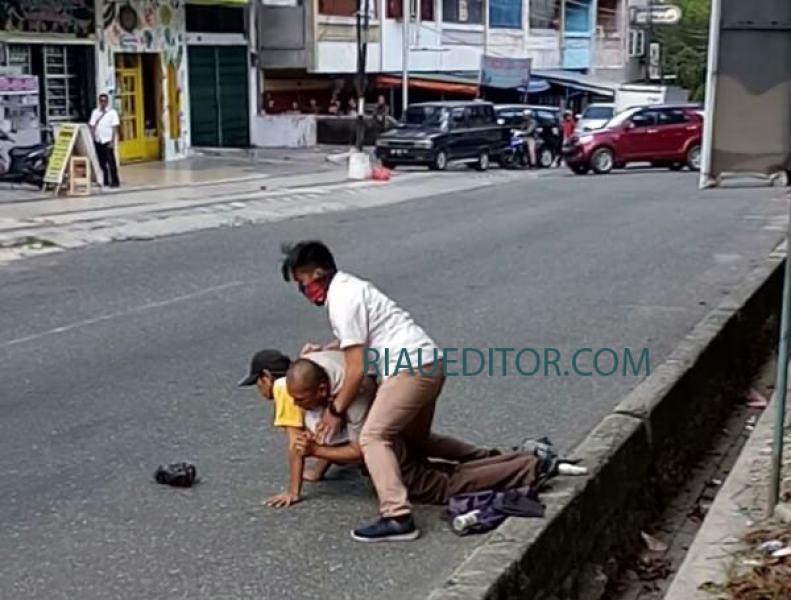 Panjat Pagar Mapolresta Pekanbaru, Pria Mencurigakan Diamankan