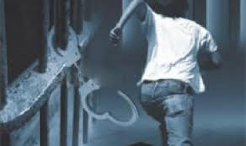 Petugas Lengah, Tahanan Kejari Pekanbaru Kabur Usai Menjalani Persidangan