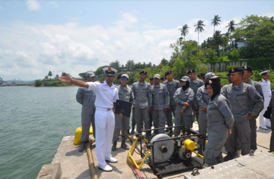 ABK KN Tanjung Datu 301 Saksikan Demontrasi Pollution Response
