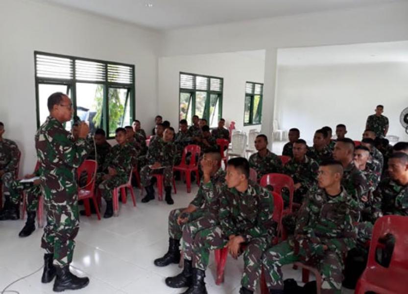 Danramil 08/Tandun Beri Pembekalan Anggota Kompi Tempur 1 Batalyon 132/Bima Sakti 