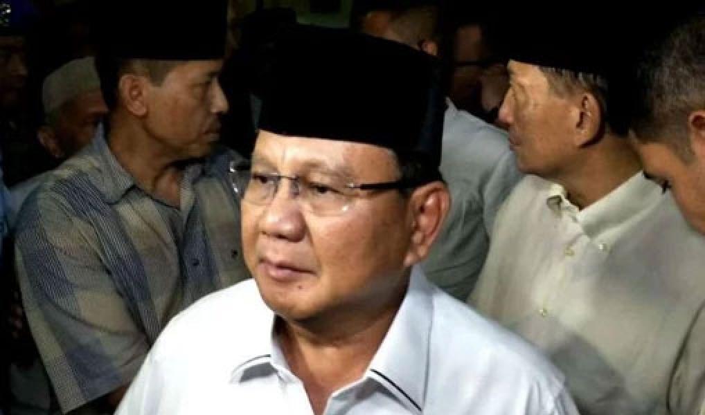Jam Besuk Habis, Prabowo Ditolak Jenguk Eggi dan Lieus