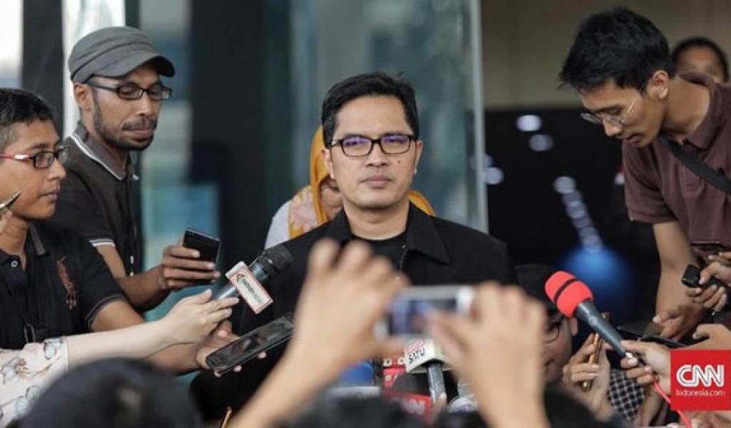 KPK Geledah Ruangan Anggota DPR Komisi VII