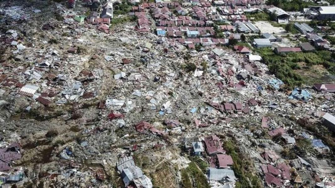 Kuburan Massal Gempa Palu Dipadati Peziarah Jelang Ramadan
