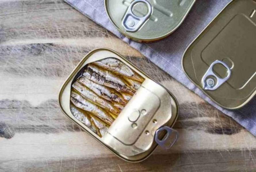 Makan Ikan Sarden Kalengan Setiap Hari, Berbahayakah?