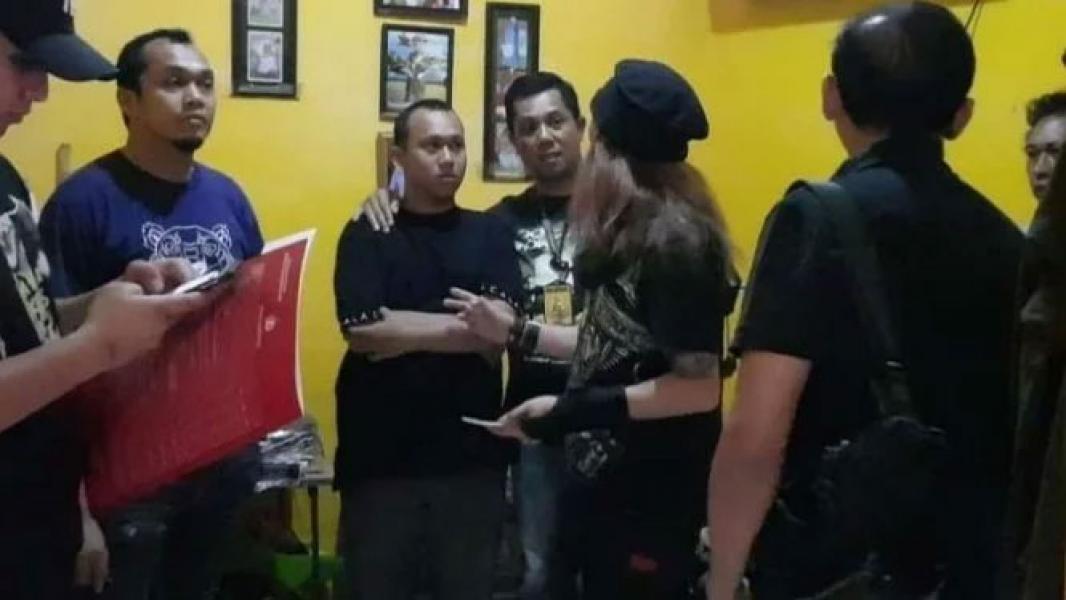 Mereka yang Menghina dan Mengancam Jokowi
