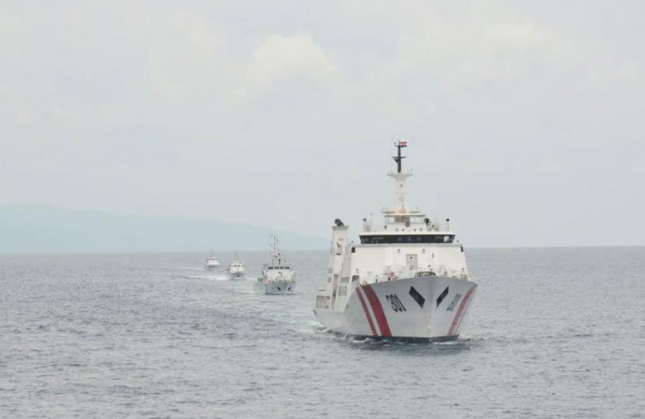 Passing Exercise KN Tanjung Datu 301 dengan Kapal Indian Coast Guard