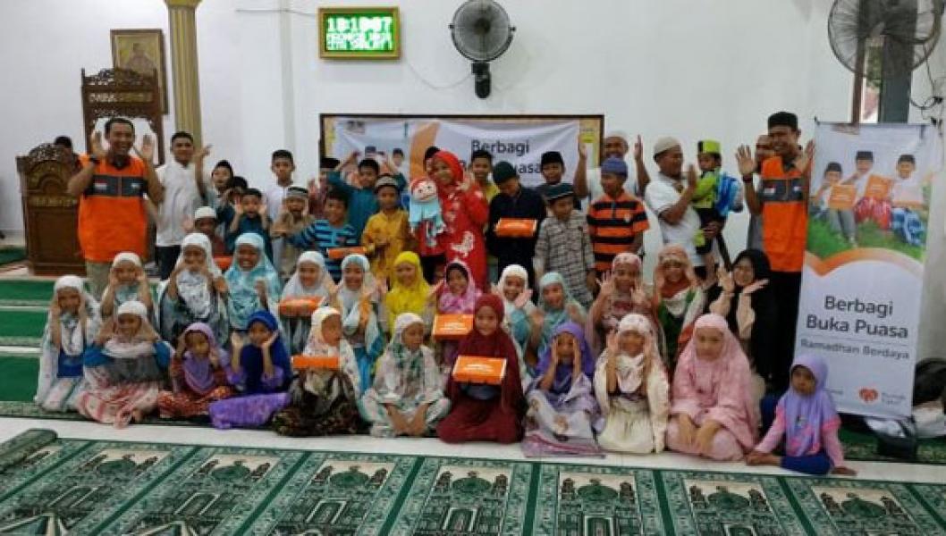 Rumah Zakat Salurkan Paket Ramadhan Berdaya