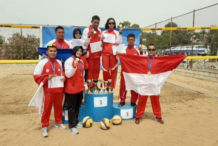 Satgas Indobatt XXIII-M Sapu Bersih Seluruh Medali Emas Unifil Bola Voli Pantai