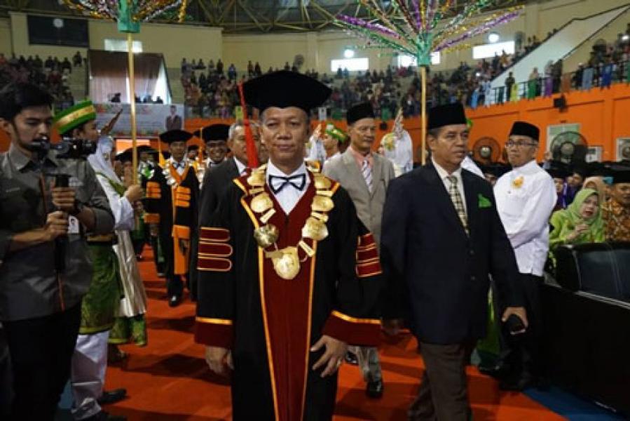 Siapkan Alumni jadi Pengusaha, Gubri Apresiasi UIR