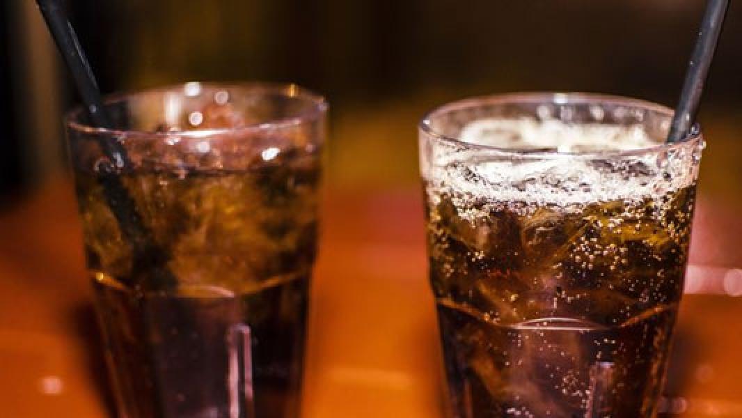 6 Makanan yang Baiknya Dihindari saat Sahur dan Berbuka Puasa