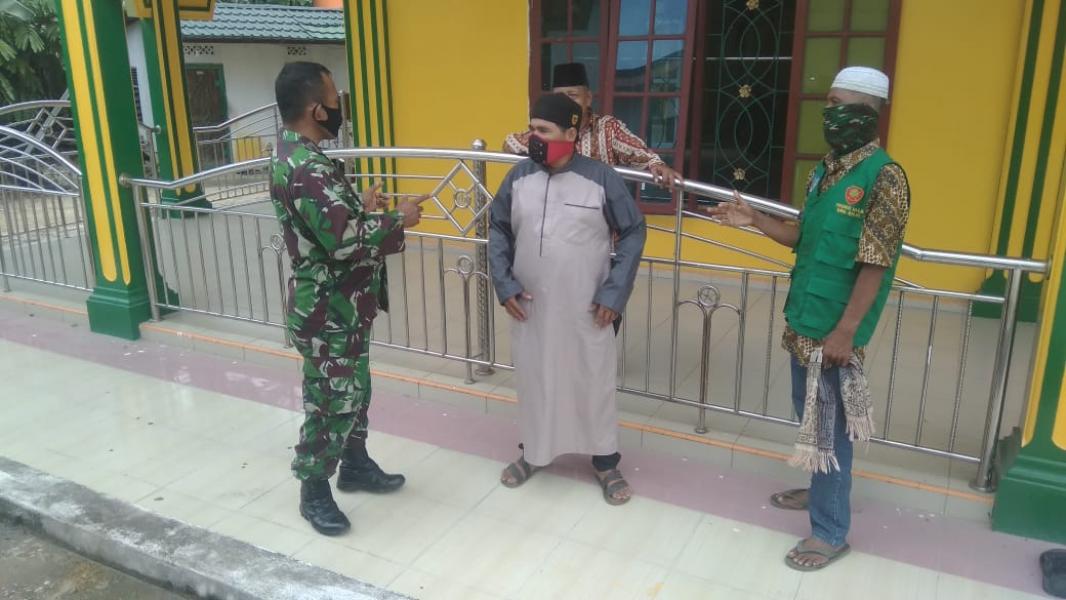 Batikomsos Koramil 06/SH Berikan Himbauan Kepada Pengurus Masjid