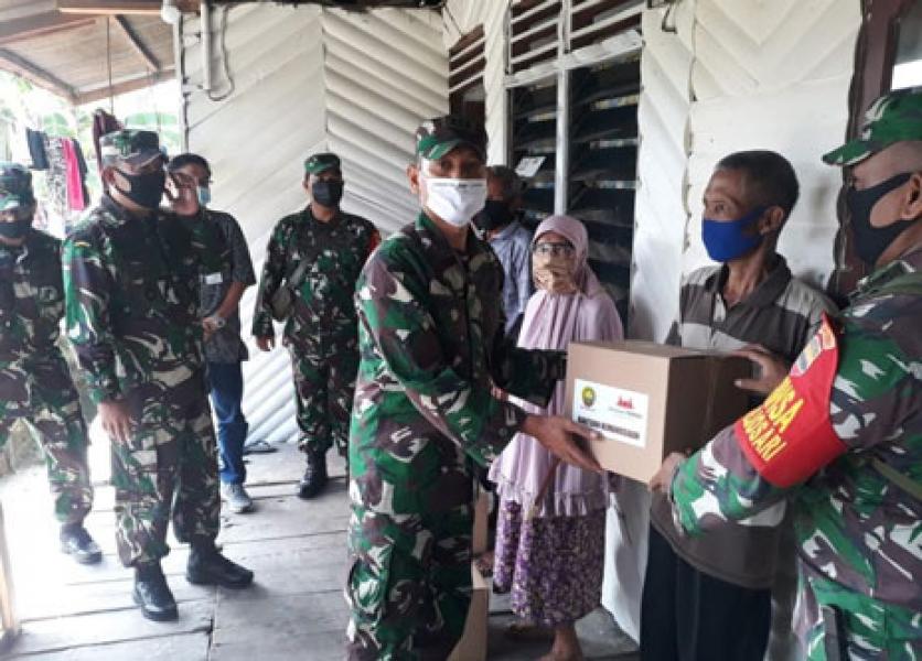 Danrem 031/WB Kembali Salurkan Sembako untuk Masyarakat Riau Terdmpak Covid-19