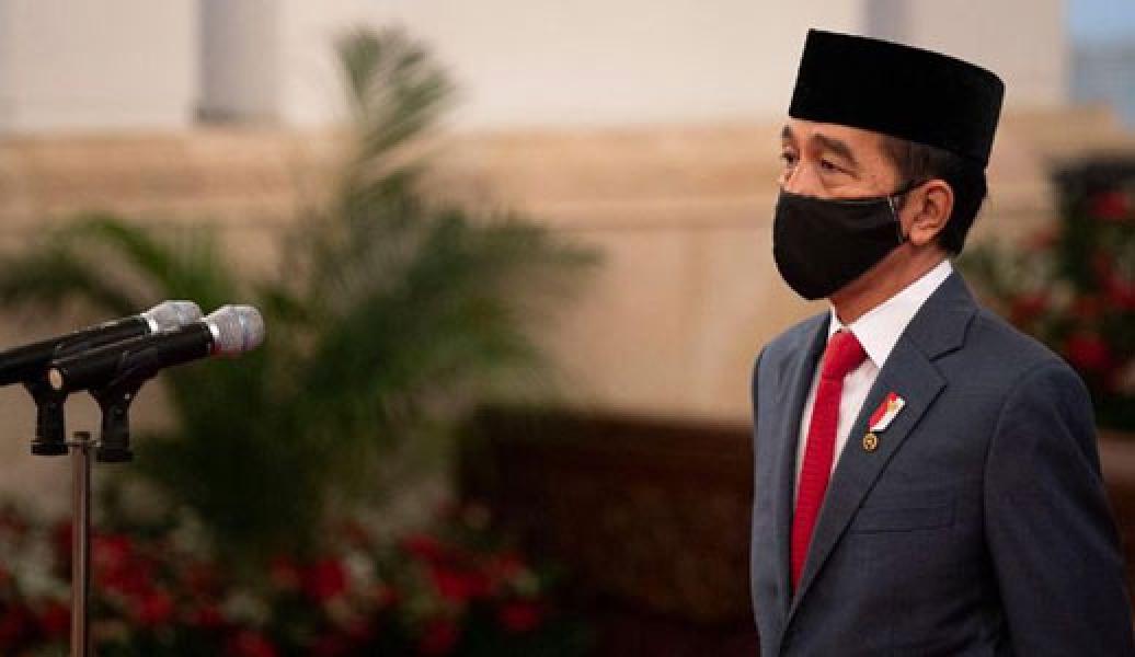 Jokowi Teken Perppu Penundaan Pilkada 2020