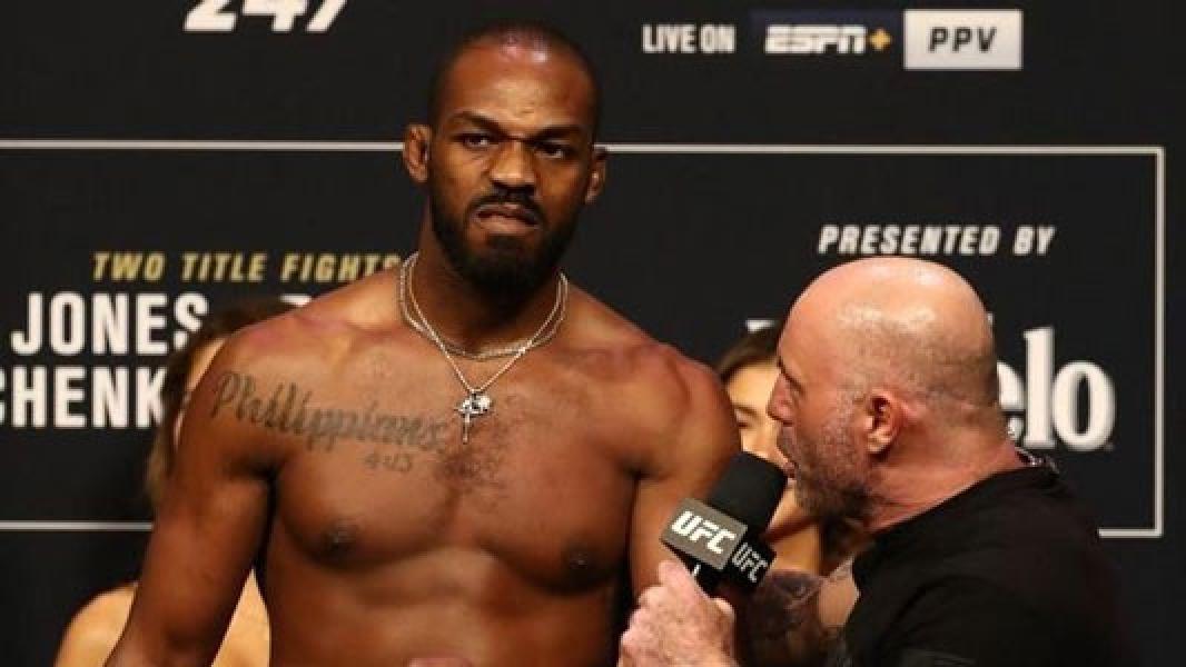 Jon Jones Dukung Khabib Serang McGregor