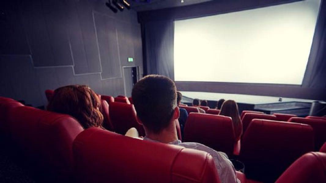 Kasus Corona di Texas Melonjak saat Bioskop Kembali Buka