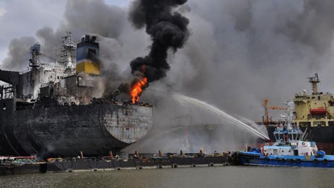 Kebakaran Kapal Tanker Medan, 6 Korban Tewas Sulit Dikenali