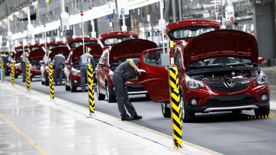 Nasib Pekerja Kontrak Dipangkas Habis Kala Covid