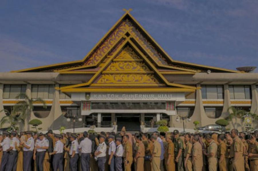 Pasca Lebaran, Gubri Minta ASN dan THL Pemprov Riau Kembali Kerja Besok