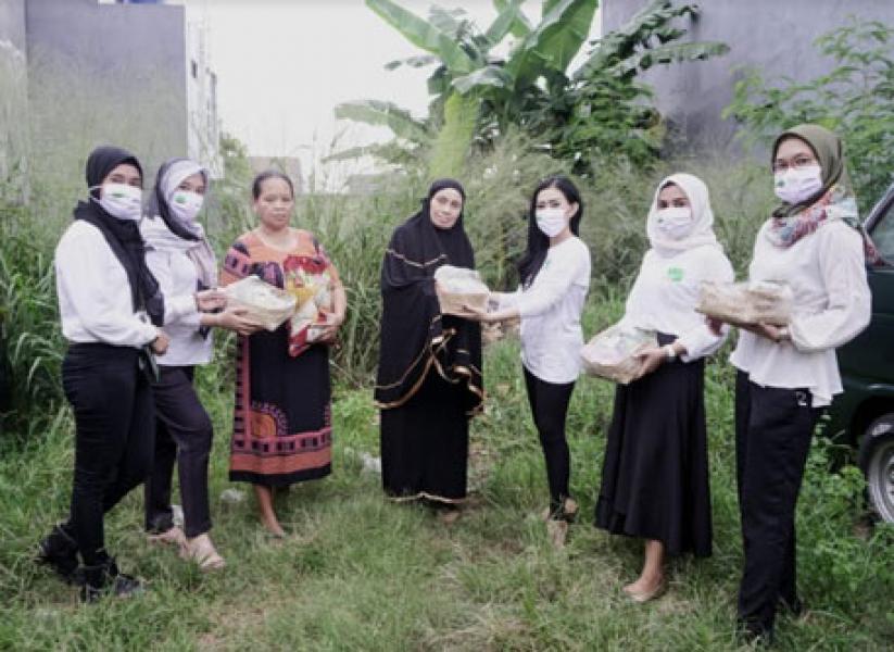 Perempuan Tani HKTI Salurkan Ribuan Sembako ke Petani Terdampak Covid-19