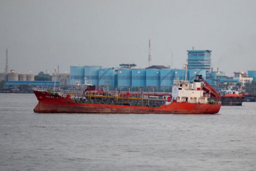 Antisipasi COVID-19, ABK Kapal India Dilarang Turun di Dumai