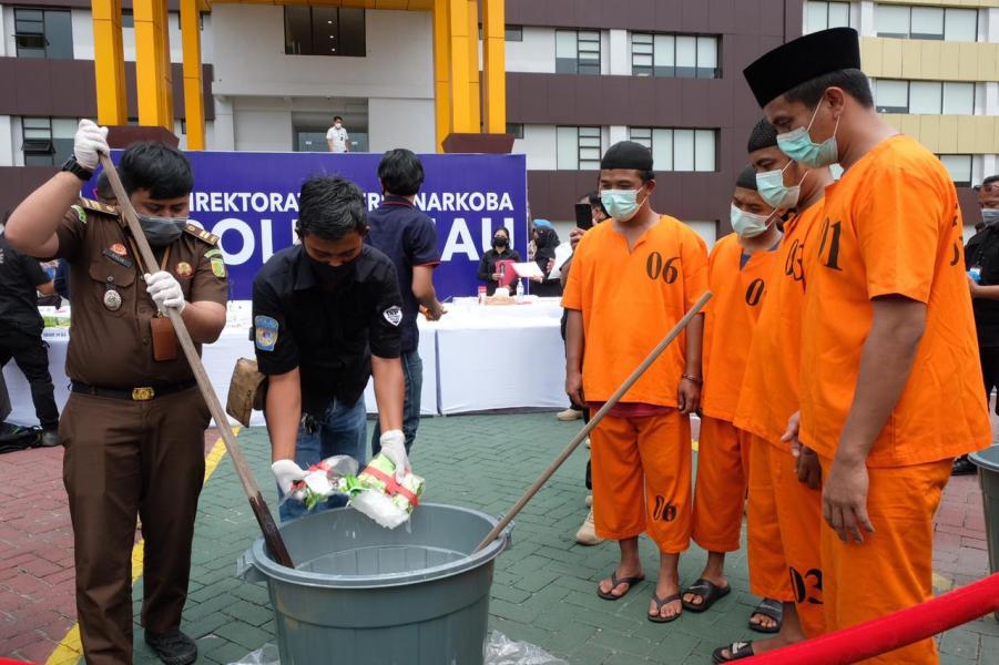 Musnahkan 26,83 Kg Sabu, Kapolda Riau Terus Buru Pengedar dan Wujudkan Riau Bebas Narkoba