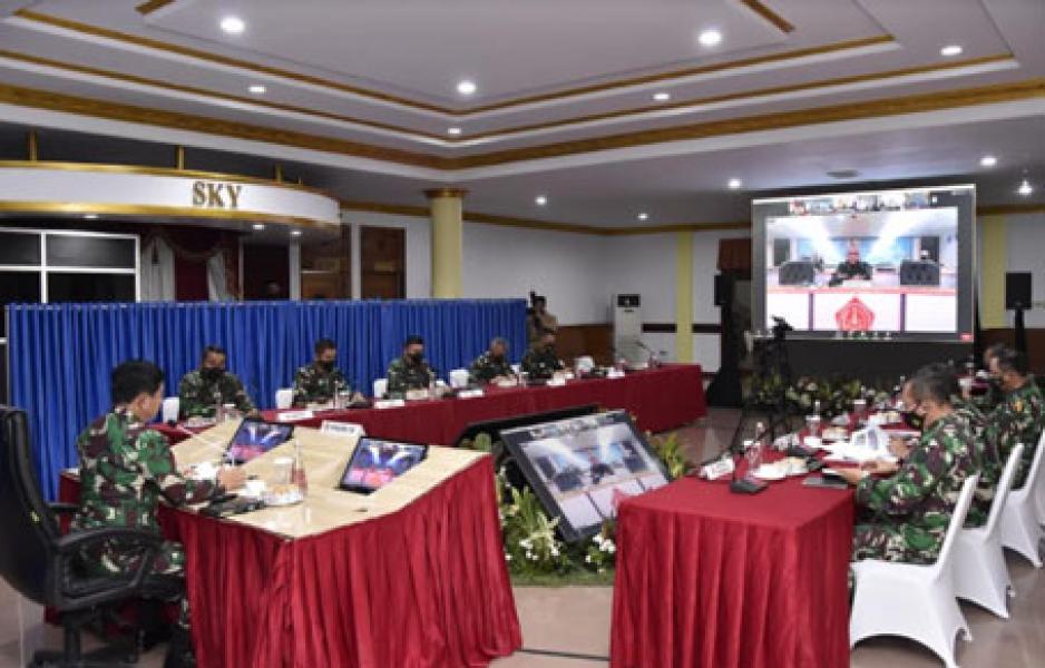 Panglima TNI Pimpin Rapat Evaluasi PPKM Skala Mikro