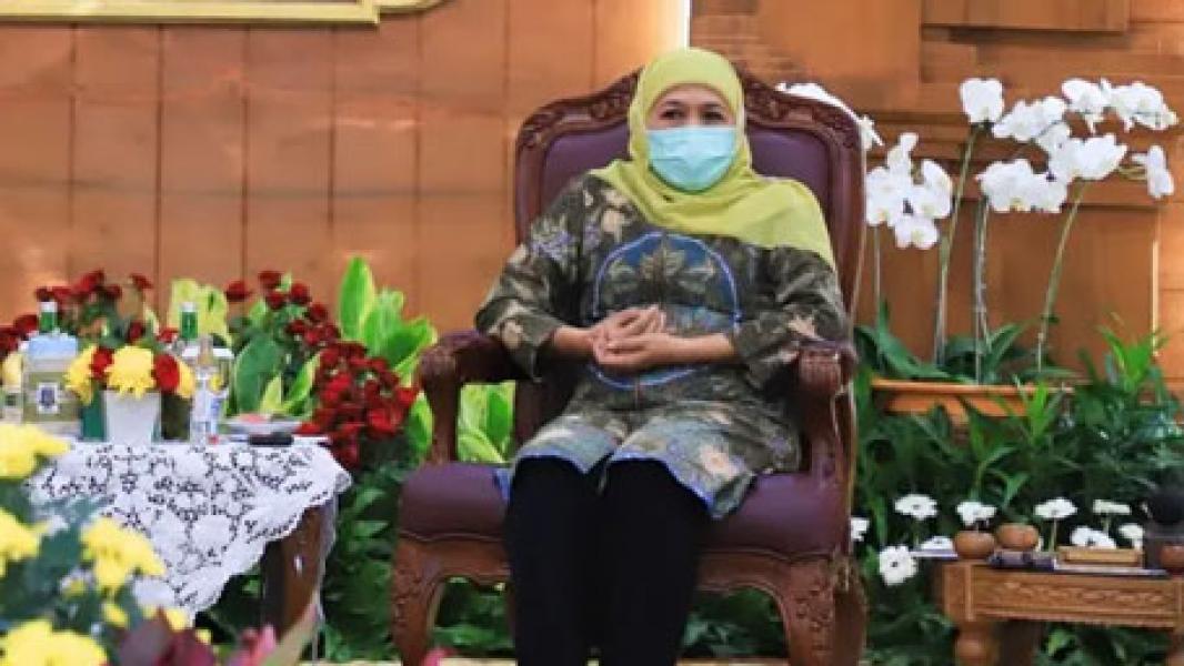 Pesta Ultah Khofifah Diwarnai Kerumunan Pengunjung