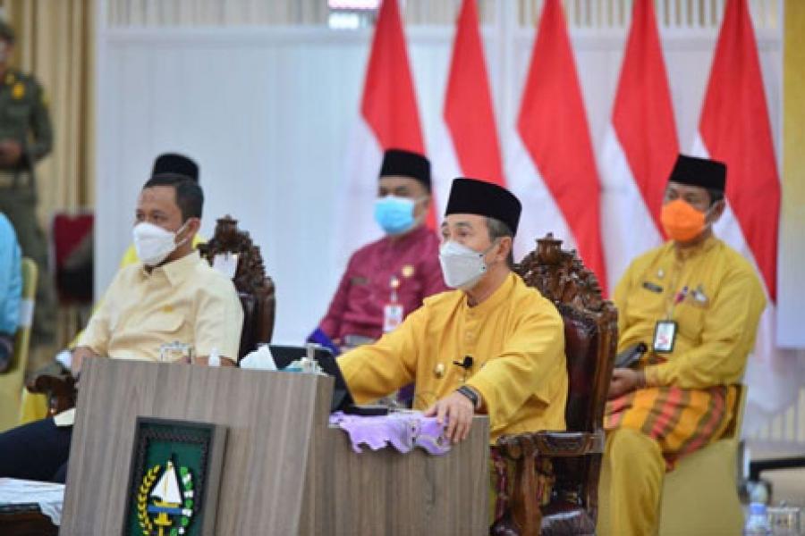 Pimpin Rapat Penanganan Covid-19 se-Riau, Ini Permintaan Gubri