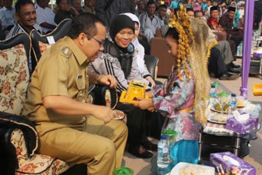 Bupati Kukuhkan Forum Anak Meranti