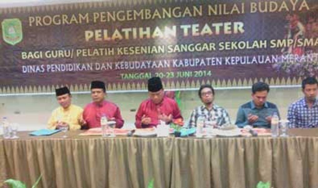 Kadisdikbud Meranti Resmikan Pelatihan Teater Guru