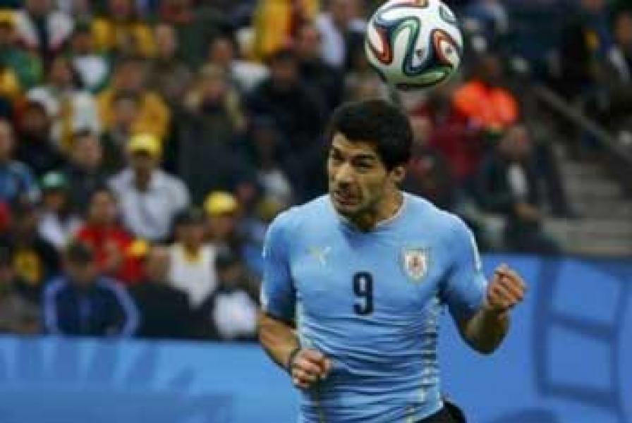 Luis Suarez Buat Inggris Meringis