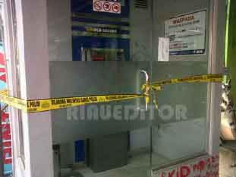 Mesin ATM BCA Nyaris Dibobol Rampok