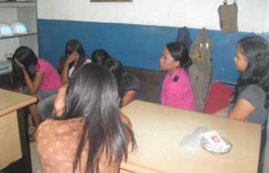 Razia Pekat, 7 PSK dan 4 Pria Hidung Belang Diciduk